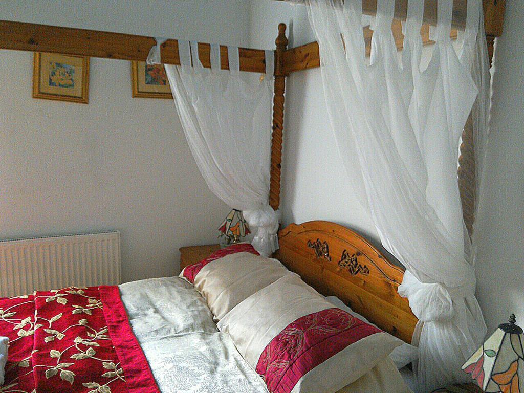 Brooklands Guest House CBG Δωμάτιο φωτογραφία
