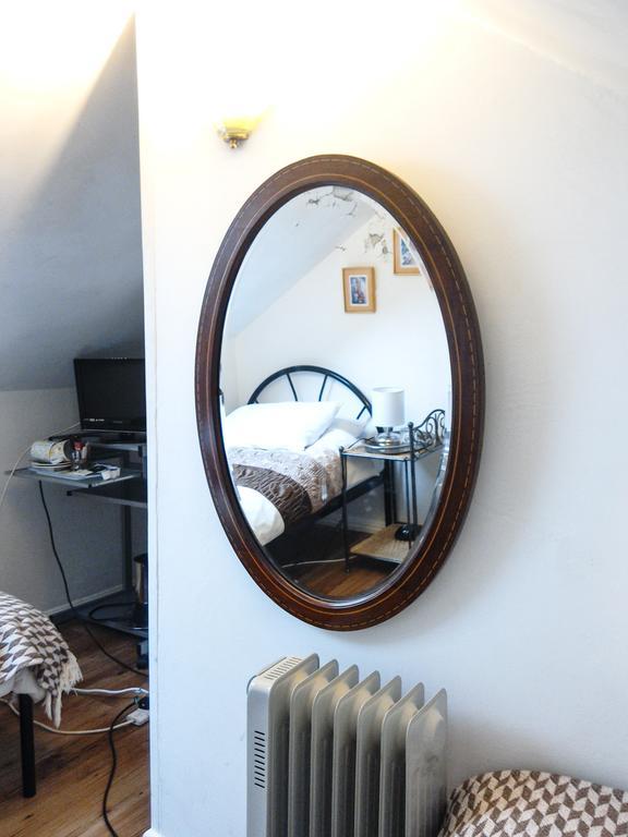 Brooklands Guest House CBG Δωμάτιο φωτογραφία