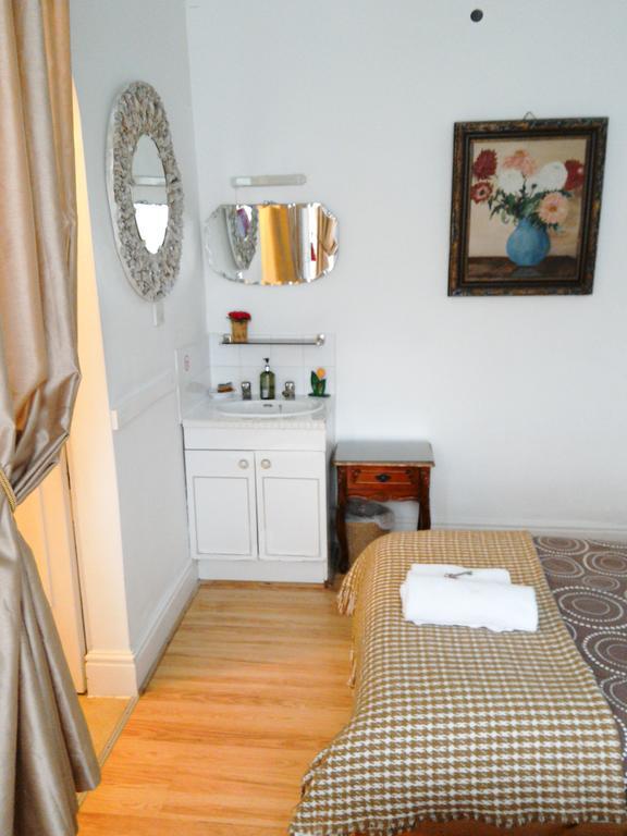 Brooklands Guest House CBG Δωμάτιο φωτογραφία
