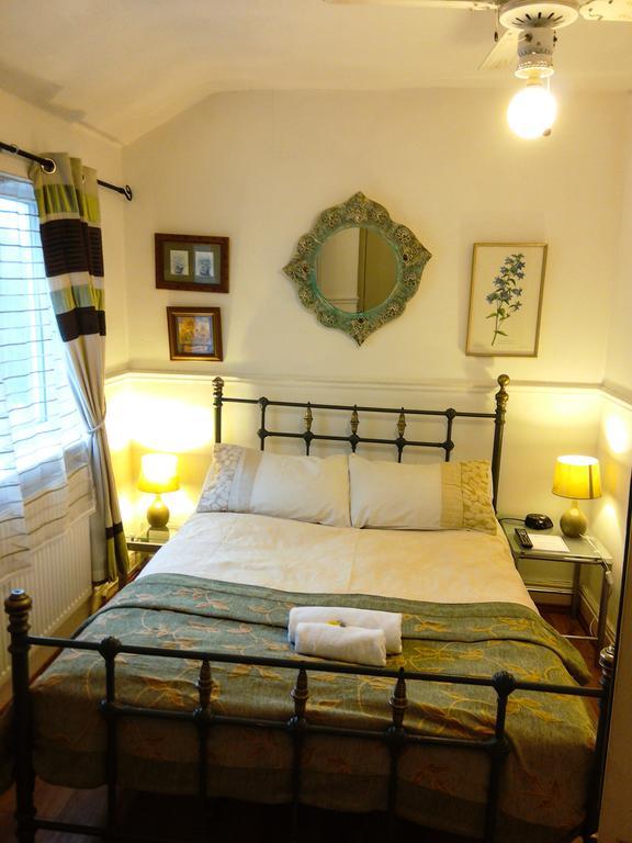Brooklands Guest House CBG Δωμάτιο φωτογραφία